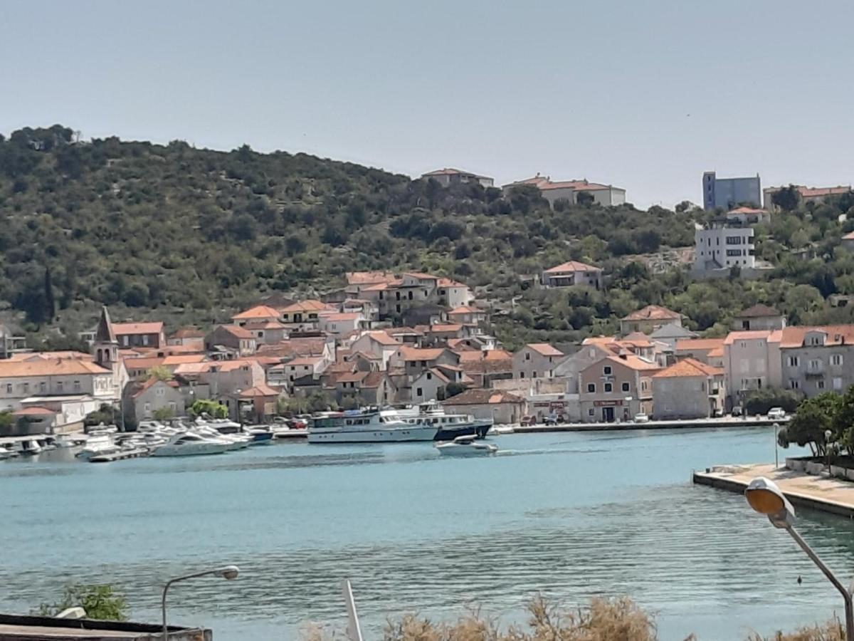 Apartman Petrovic City Center Trogir Extérieur photo