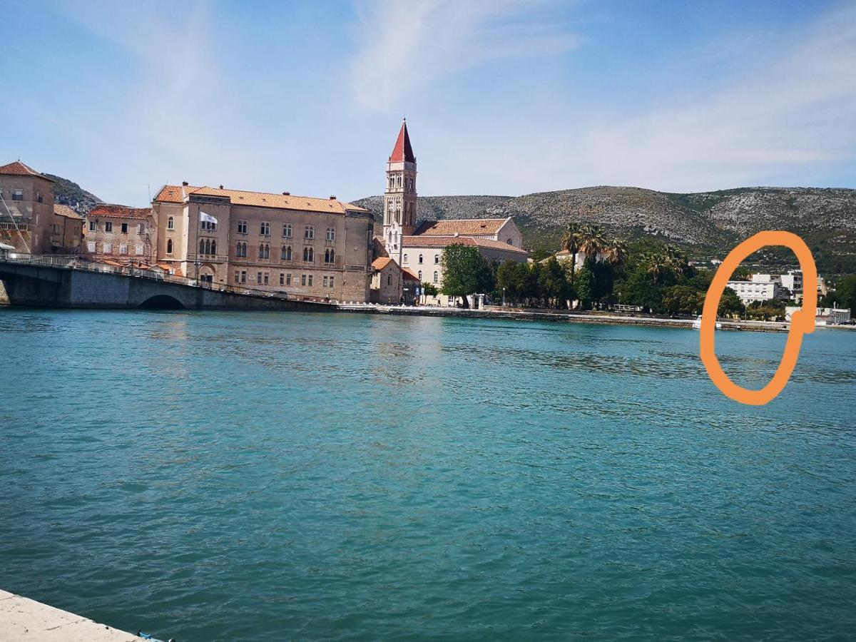 Apartman Petrovic City Center Trogir Extérieur photo