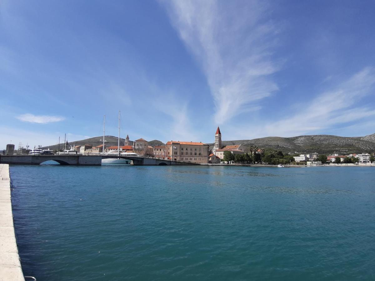 Apartman Petrovic City Center Trogir Extérieur photo