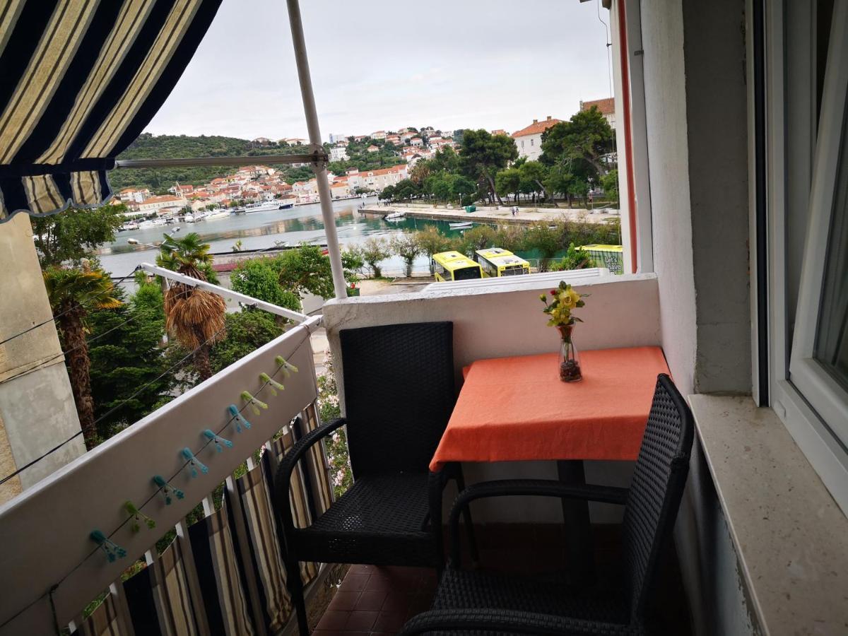 Apartman Petrovic City Center Trogir Extérieur photo