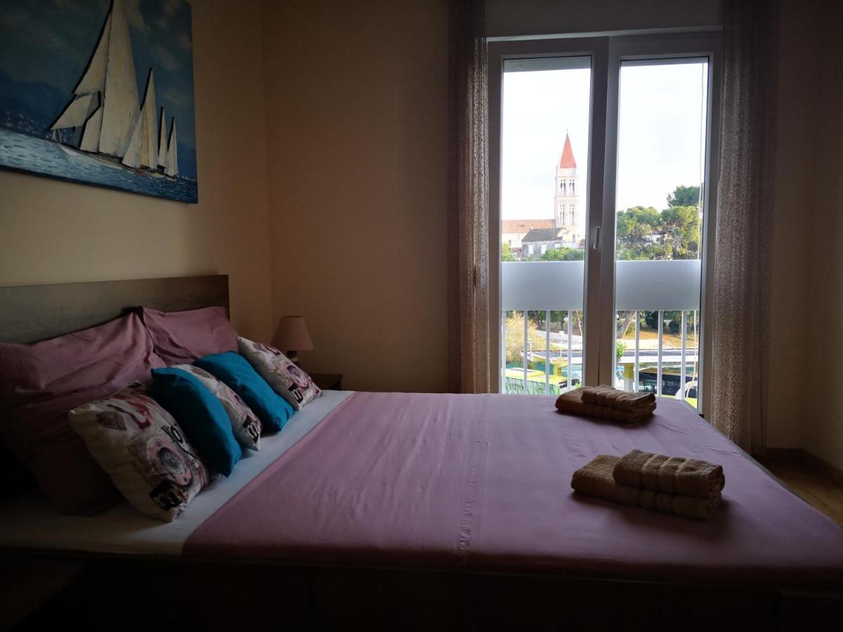 Apartman Petrovic City Center Trogir Extérieur photo