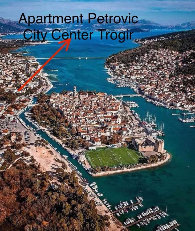 Apartman Petrovic City Center Trogir Extérieur photo